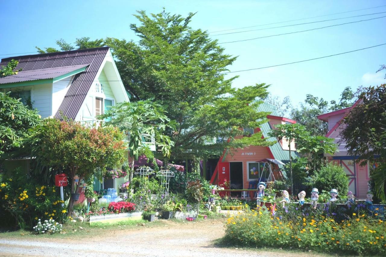 A Houses Homestay Nakhonratcsaszima Kültér fotó