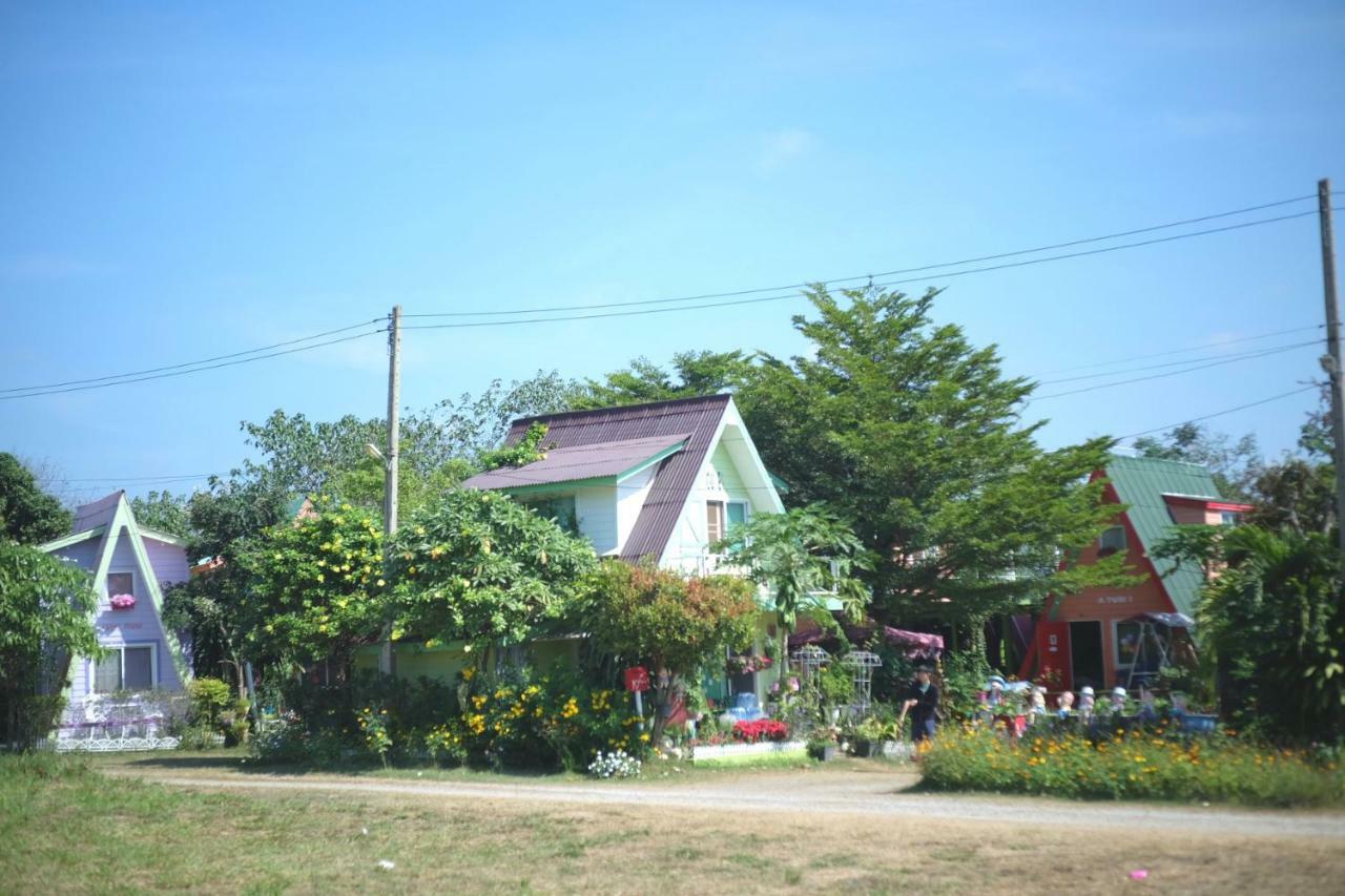 A Houses Homestay Nakhonratcsaszima Kültér fotó