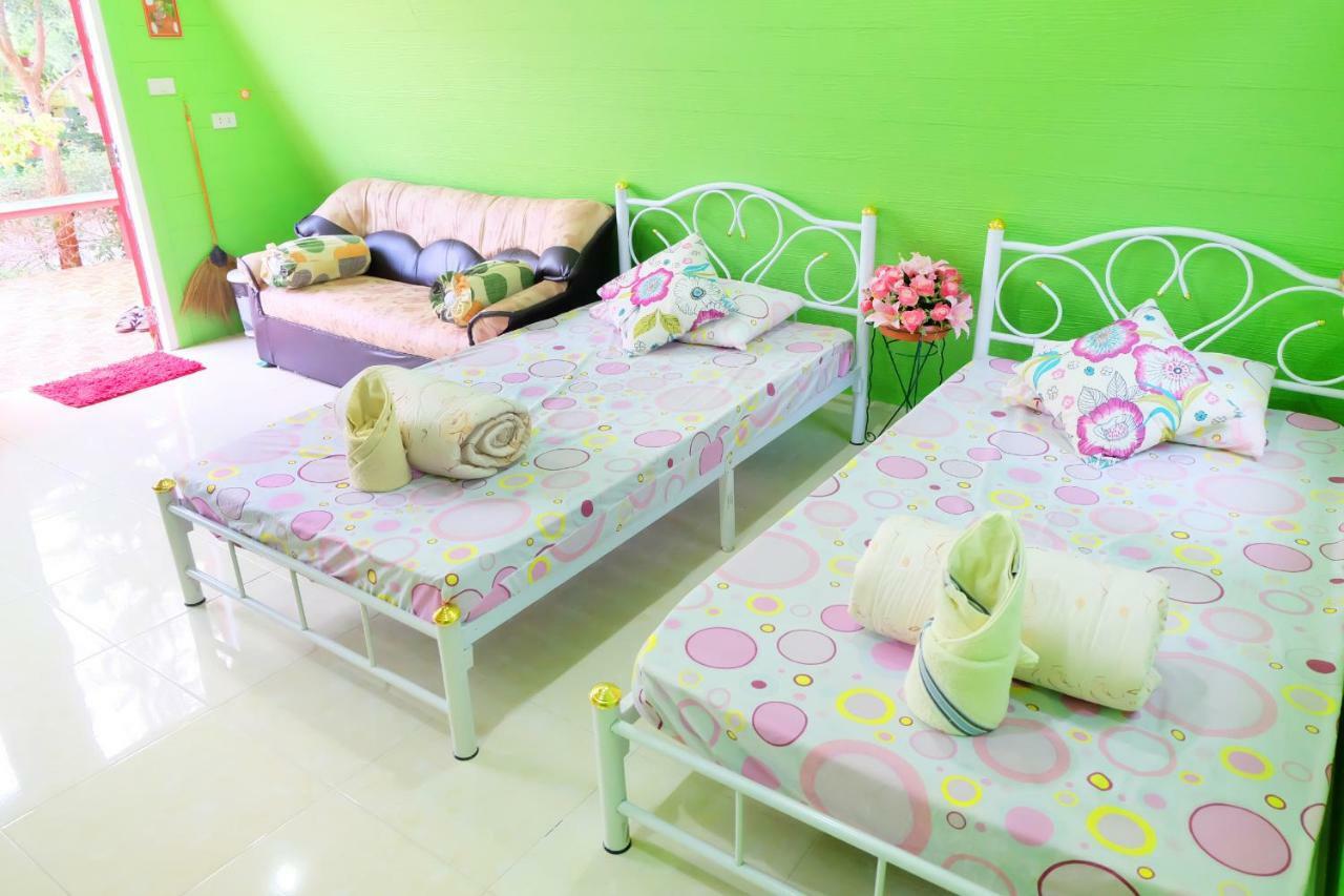 A Houses Homestay Nakhonratcsaszima Kültér fotó