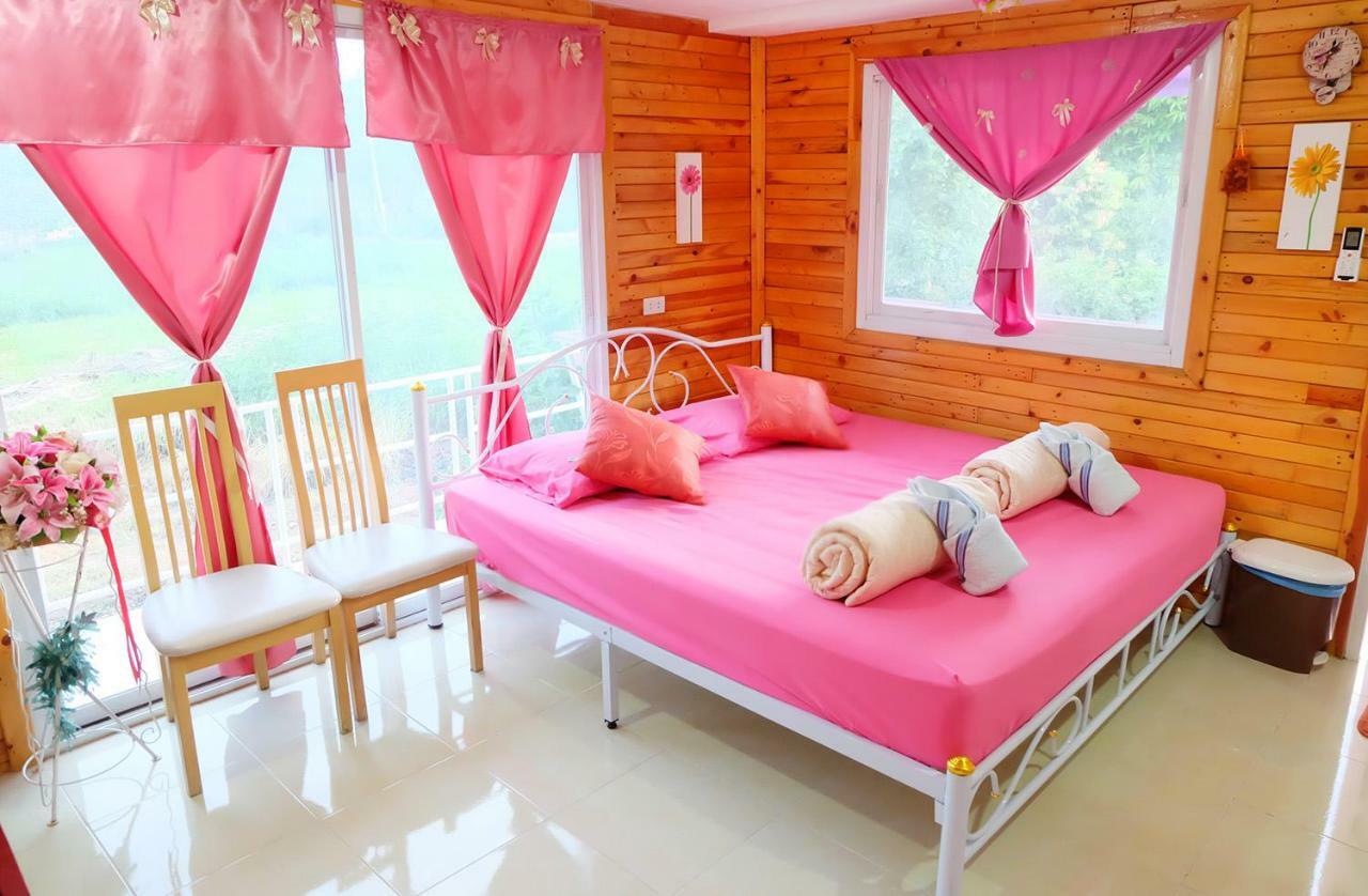 A Houses Homestay Nakhonratcsaszima Kültér fotó