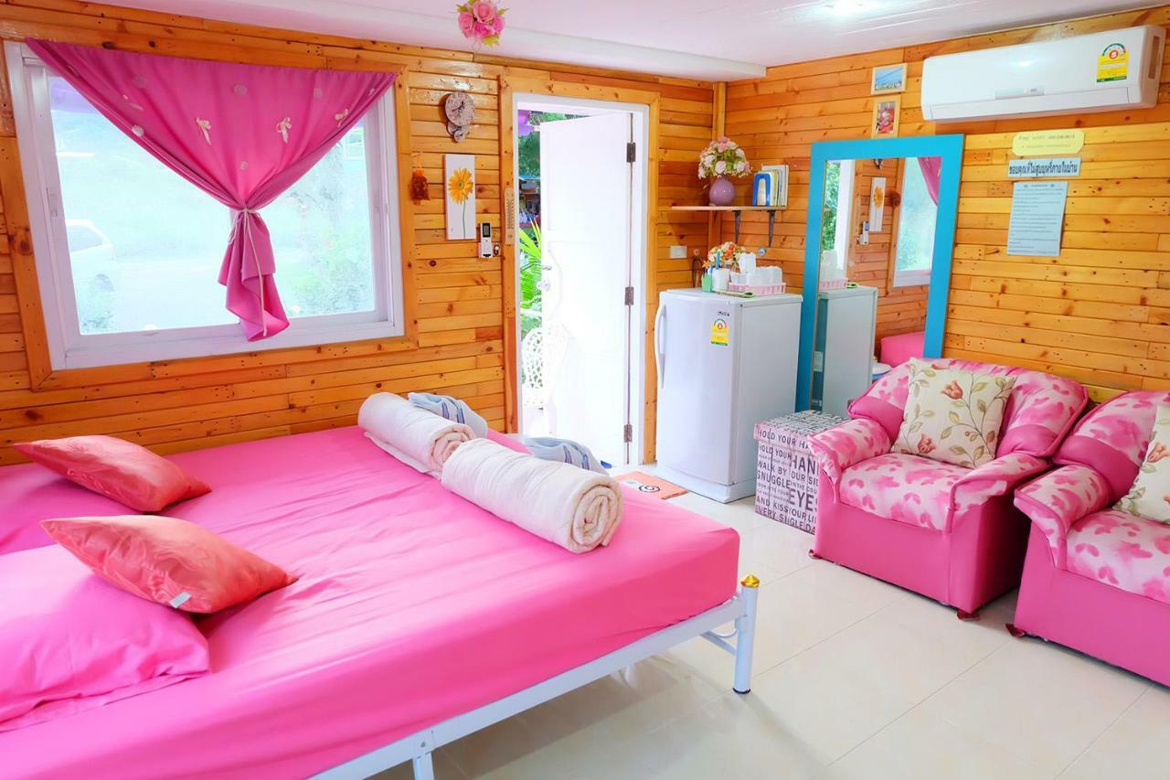 A Houses Homestay Nakhonratcsaszima Kültér fotó