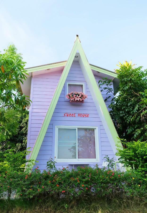 A Houses Homestay Nakhonratcsaszima Kültér fotó